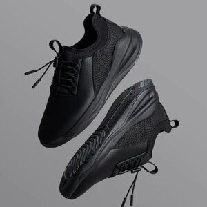 Clove All Black Shoes